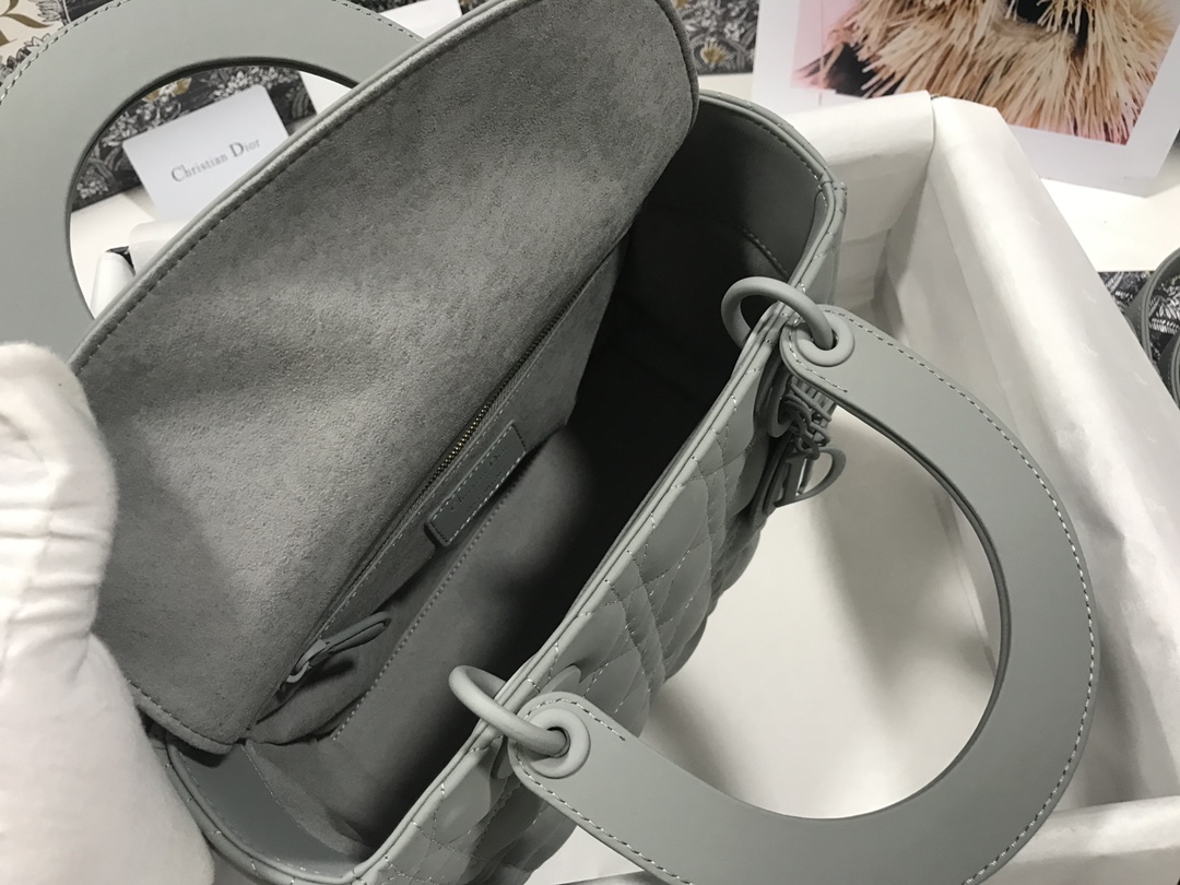 Medium Lady Dior Bag Gray Ultramatte Cannage Calfskin